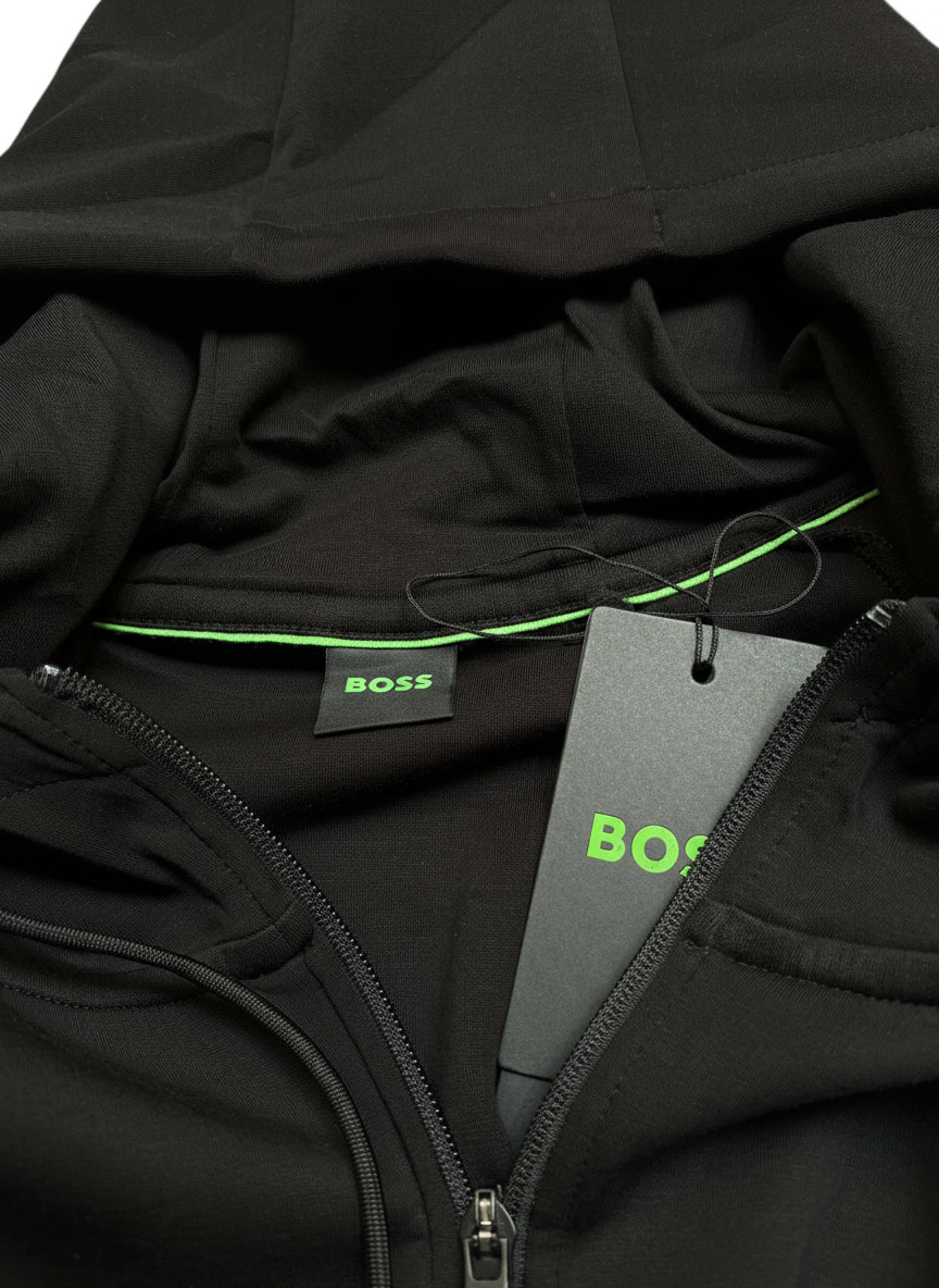 Conjunto Boss con capucha