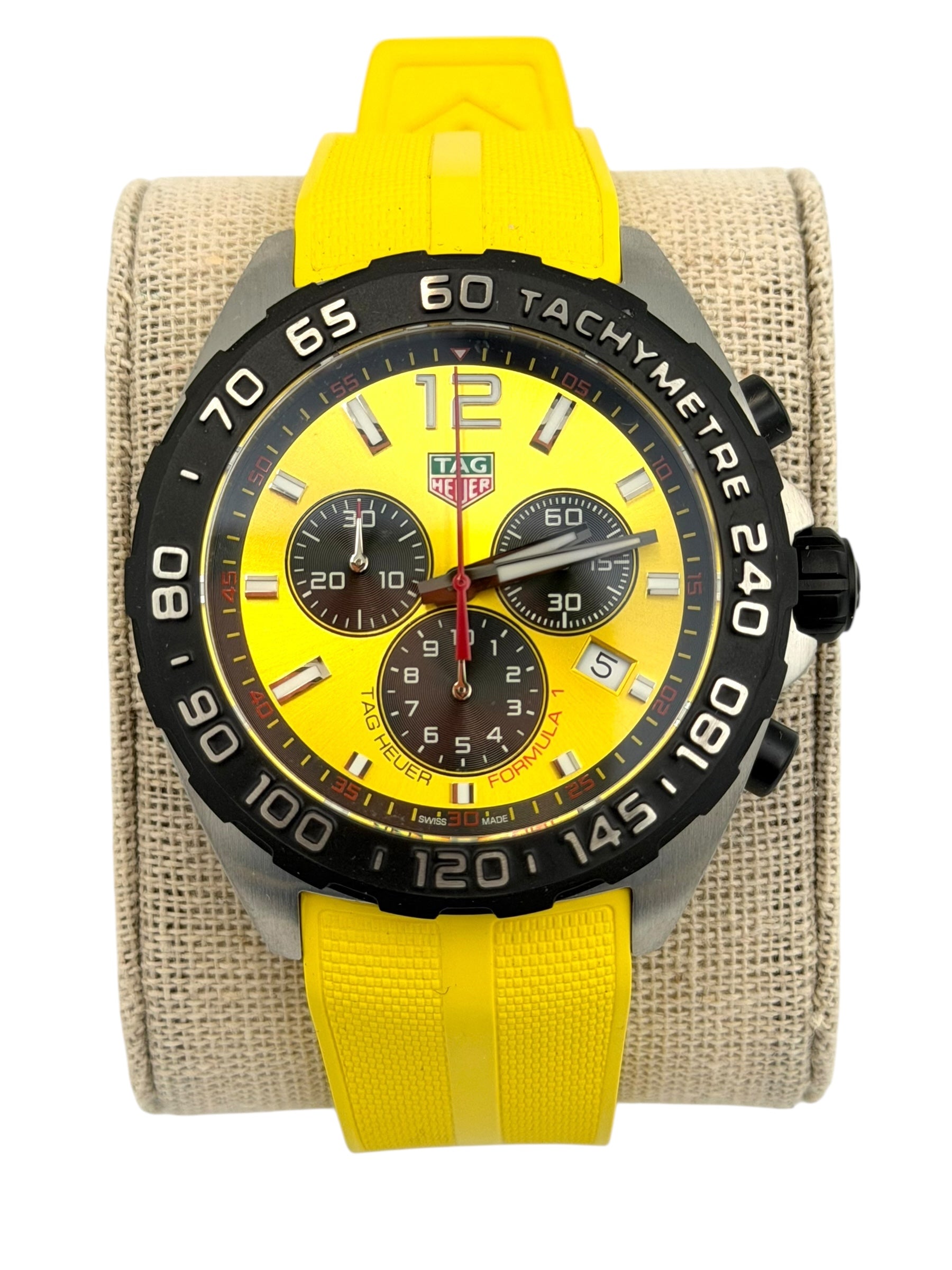 TAG HEUER FORMULA 1 CHRONOGRAPH