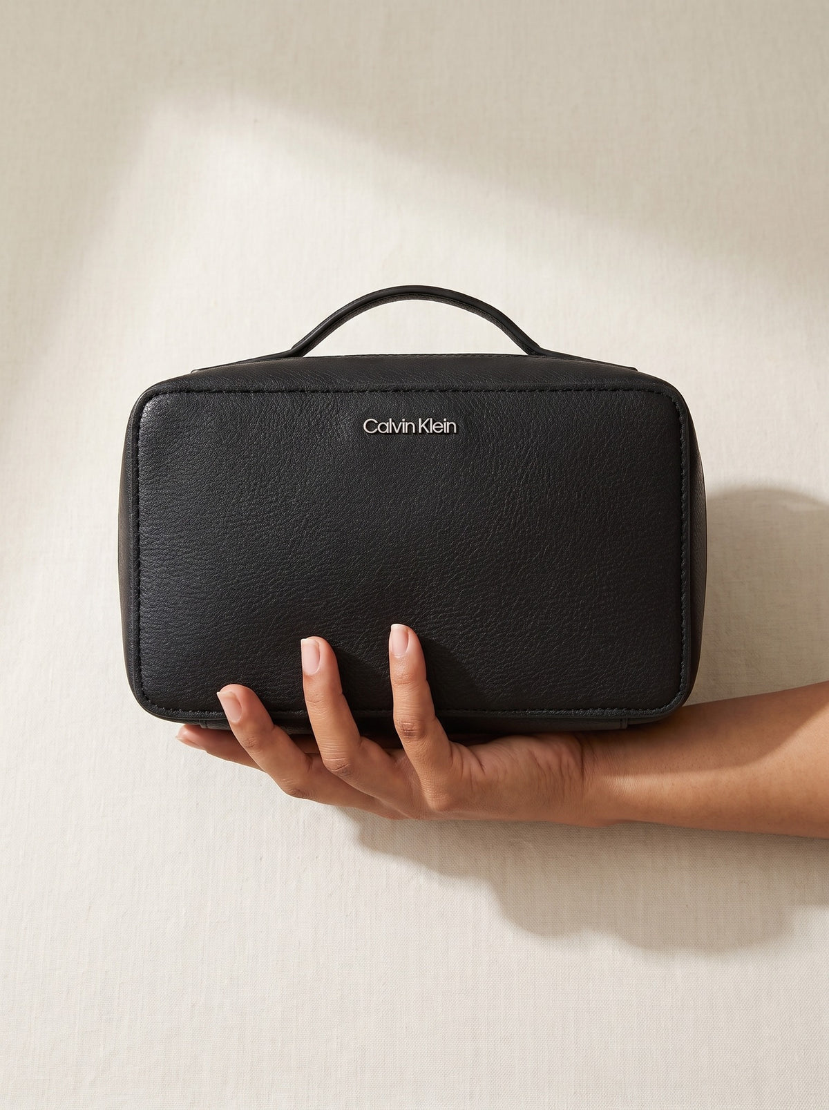 Cosmetiquera Calvin Klein - Boxroom