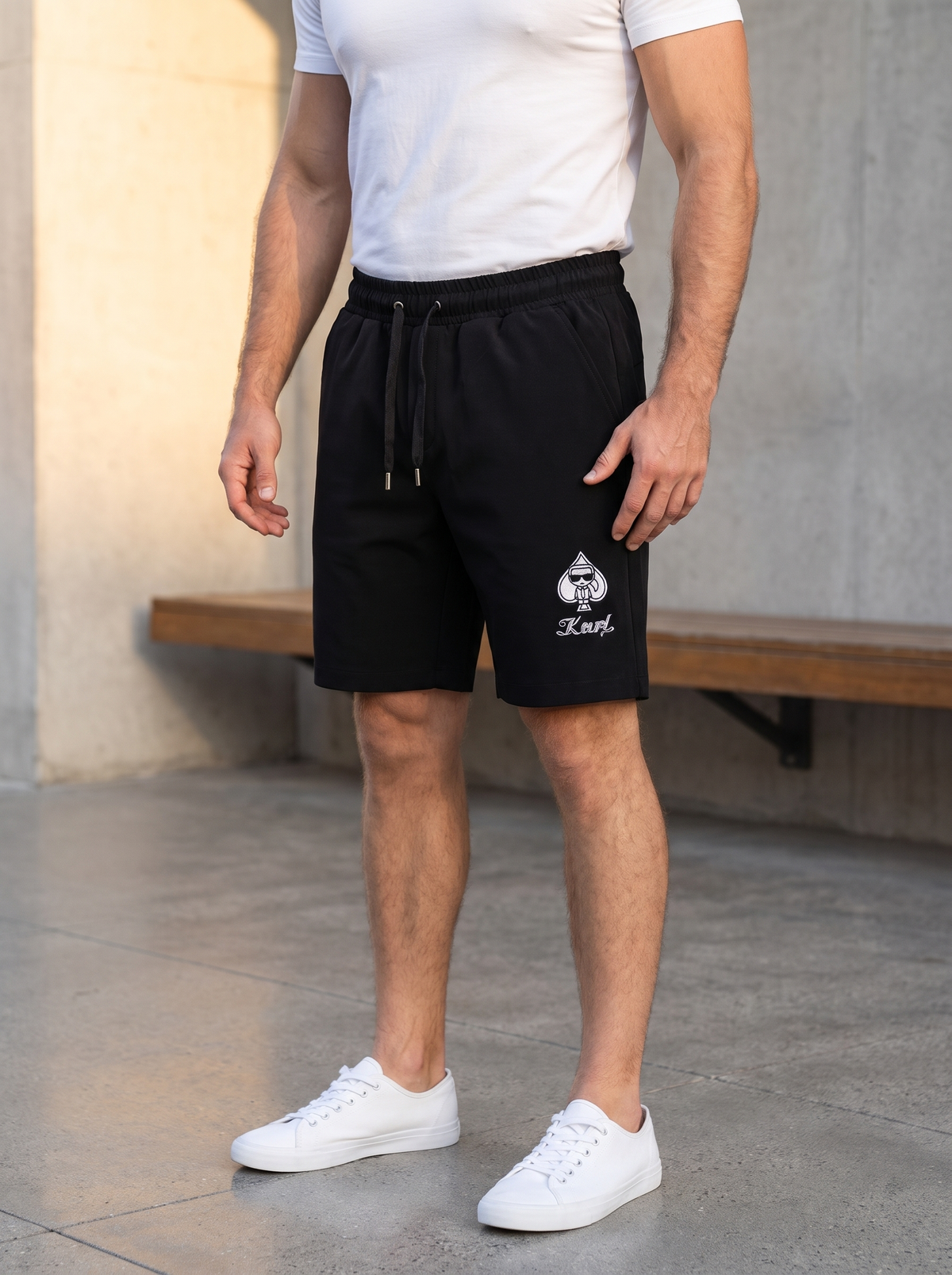 Short Karl Lagerfeld - modelo 1