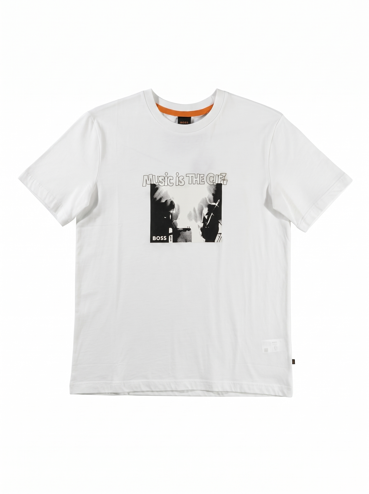 Playera BOSS flat lay