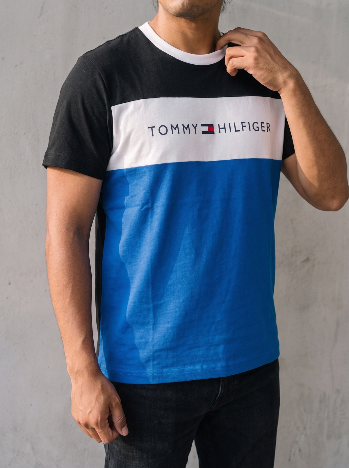 Playera Tommy Hilfiger - modelo 2