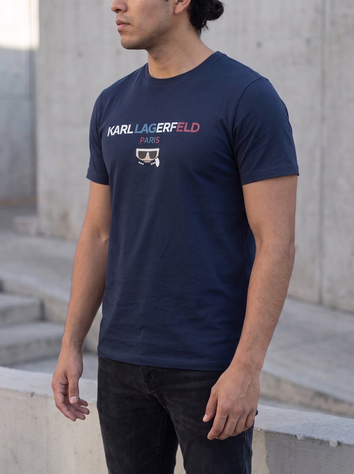 Playera Karl Lagerfeld - modelo 2